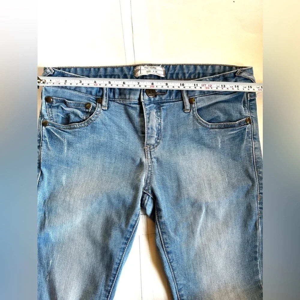 Free people blue jeans size 28 denim pants classic strechy comfy